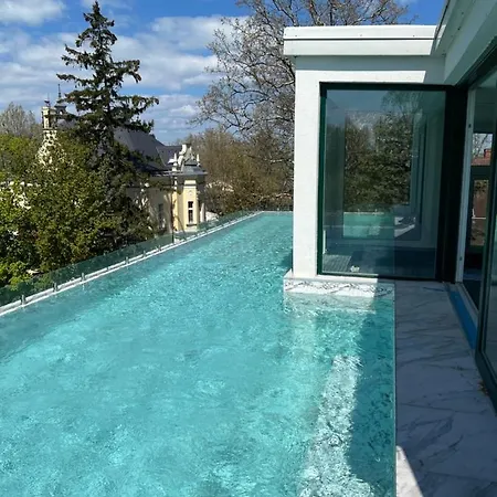 Bauhaus Dream Deluxe Homestay